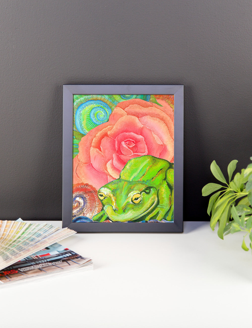 Roselitt Frog Framed print